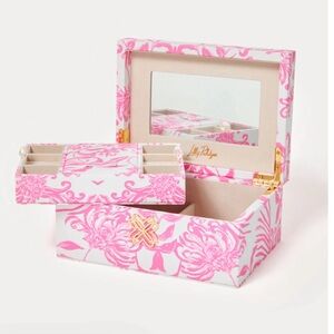 Lilly Pulitzer Pink and White Box